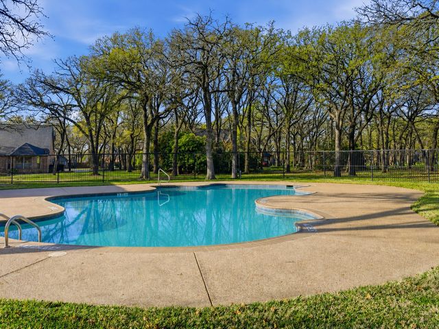 3379 Forest Glen Drive, Corinth, TX 76210