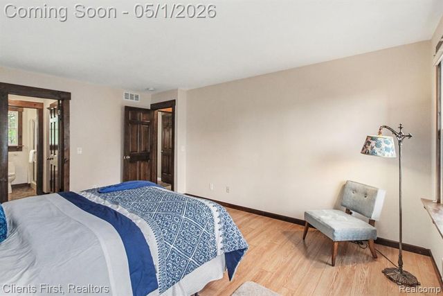 259 Wing Court, Northville, MI 48167
