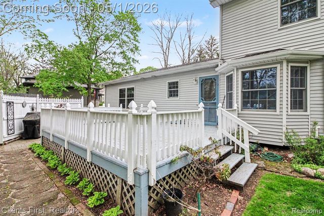 259 Wing Court, Northville, MI 48167