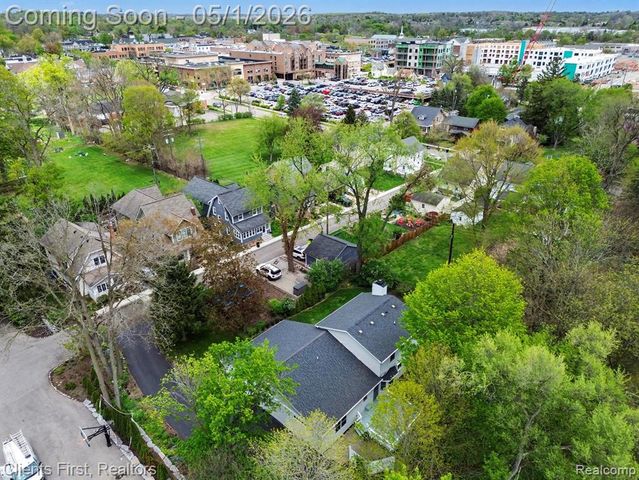 259 Wing Court, Northville, MI 48167