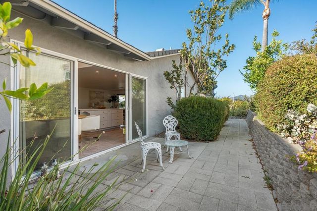 11942 Lomica, San Diego, CA 92128