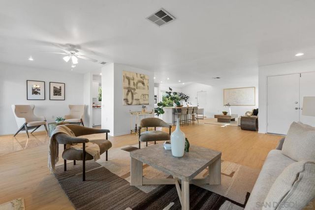 11942 Lomica, San Diego, CA 92128