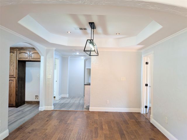 608 Holcomb Road, Dallas, TX 75217