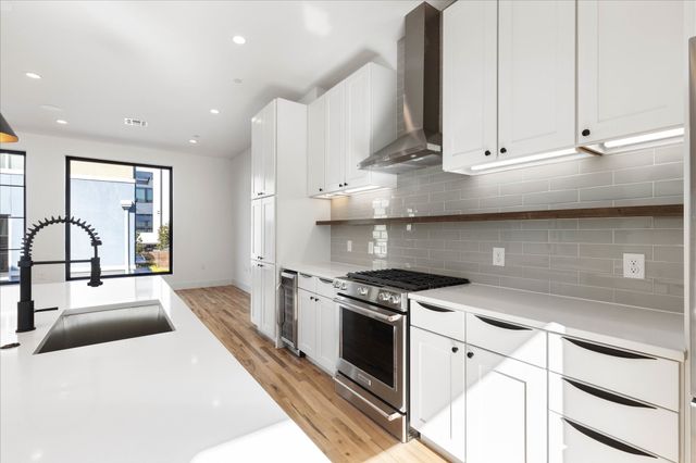 2107 N Garrett Avenue 103, Dallas, TX 75206