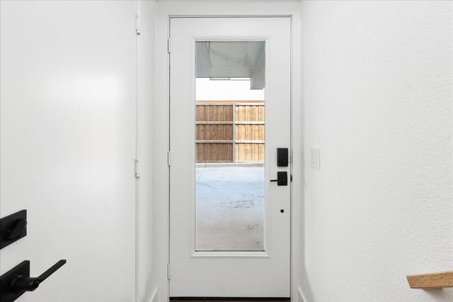 2107 N Garrett Avenue 103, Dallas, TX 75206