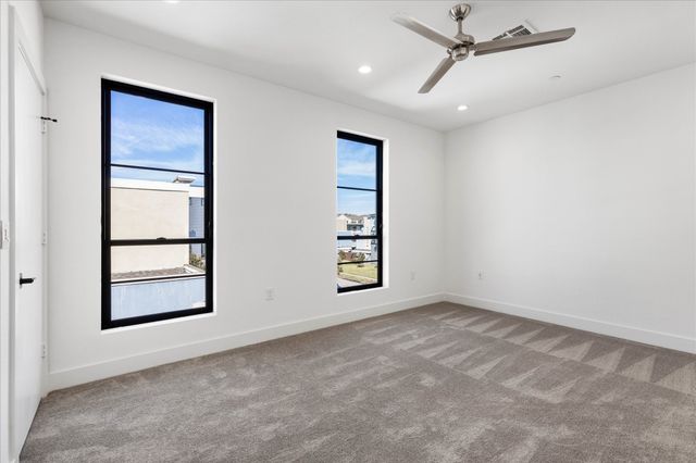 2107 N Garrett Avenue 103, Dallas, TX 75206