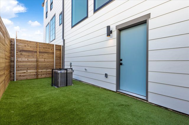 2107 N Garrett Avenue 103, Dallas, TX 75206