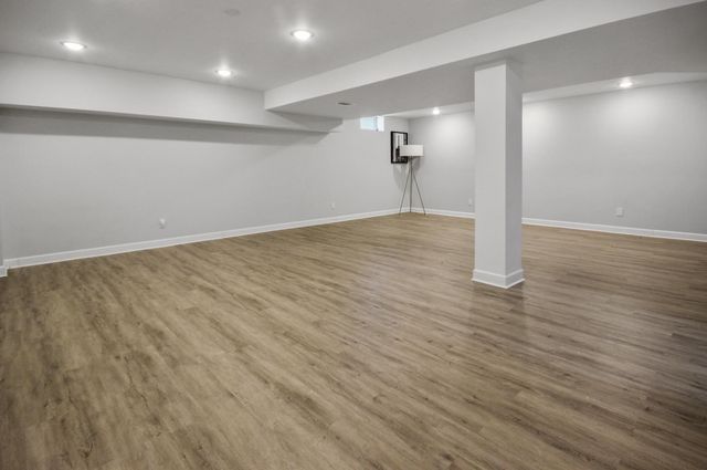 4213 Glen Oaks Drive, Crown Point, IN 46307