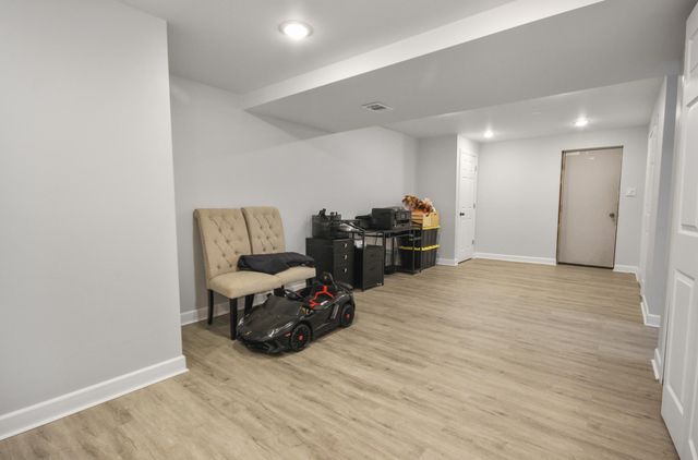 4213 Glen Oaks Drive, Crown Point, IN 46307