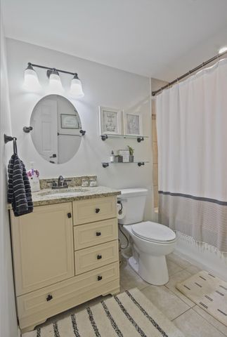 4213 Glen Oaks Drive, Crown Point, IN 46307