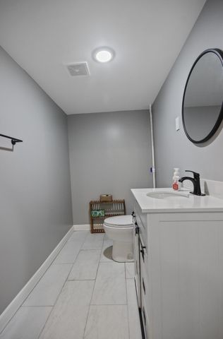 4213 Glen Oaks Drive, Crown Point, IN 46307