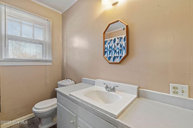 1004 E Mulberry Street, Goldsboro, NC 27530