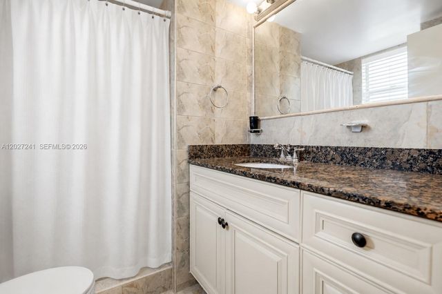 2831 Somerset Dr 311, Lauderdale Lakes, FL 33311
