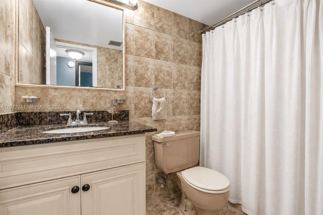 2831 Somerset Dr 311, Lauderdale Lakes, FL 33311