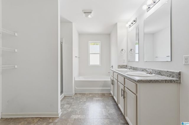 852 HUNTINGTON TRACE, Chelsea, AL 35043