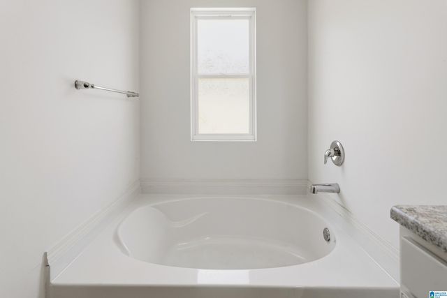 852 HUNTINGTON TRACE, Chelsea, AL 35043