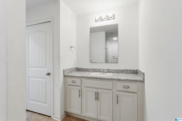 852 HUNTINGTON TRACE, Chelsea, AL 35043