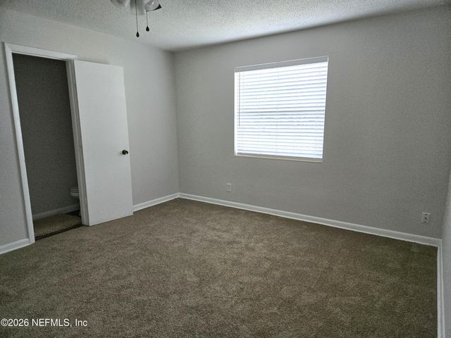 2918 RED OAK Drive, Jacksonville, FL 32277