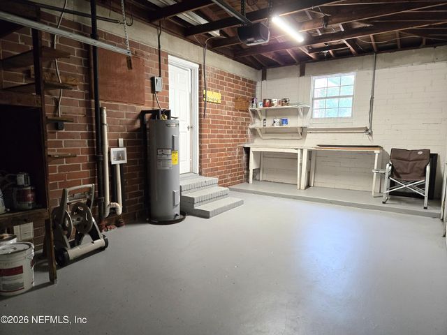 2918 RED OAK Drive, Jacksonville, FL 32277