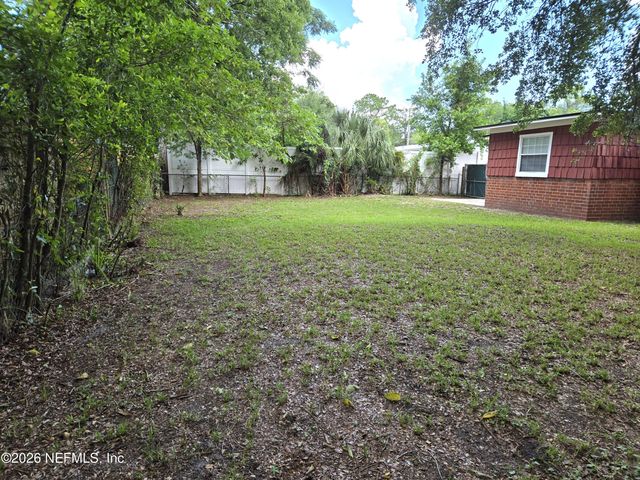 2918 RED OAK Drive, Jacksonville, FL 32277