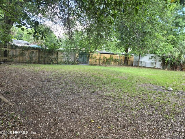 2918 RED OAK Drive, Jacksonville, FL 32277