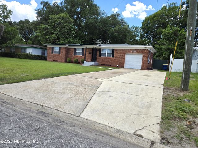2918 RED OAK Drive, Jacksonville, FL 32277