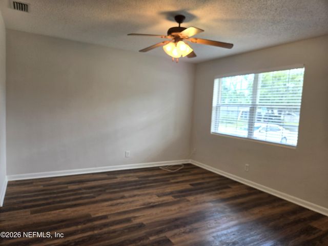 2918 RED OAK Drive, Jacksonville, FL 32277