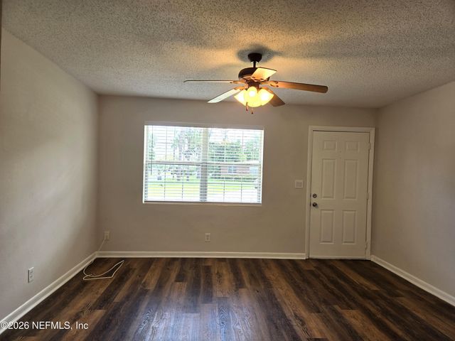 2918 RED OAK Drive, Jacksonville, FL 32277