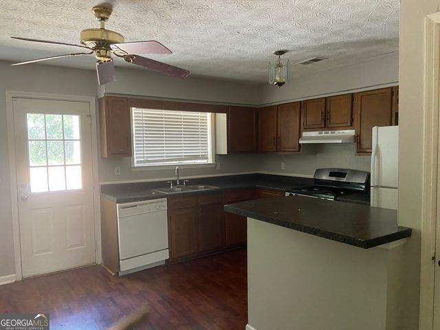 9192 Thomas Road, Jonesboro, GA 30238