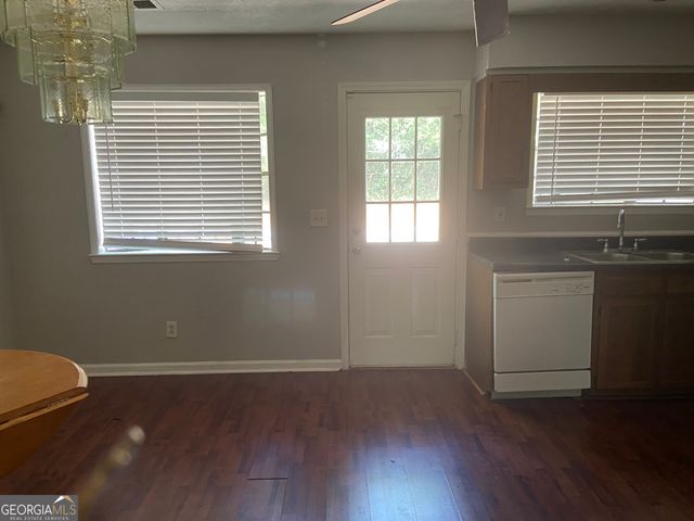 9192 Thomas Road, Jonesboro, GA 30238