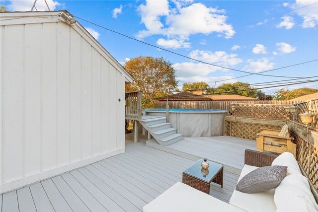 225 Pecos St, Portland, TX 78374