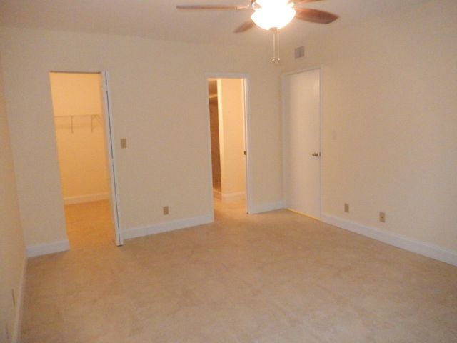 3017 N Oakland Forest Drive 106, Oakland Park, FL 33309