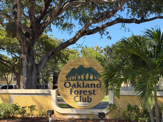 3017 N Oakland Forest Drive 106, Oakland Park, FL 33309