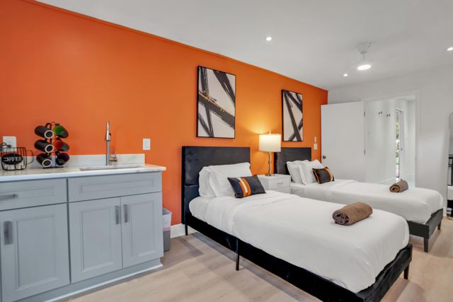 1229 NE 17th Avenue, Fort Lauderdale, FL 33304