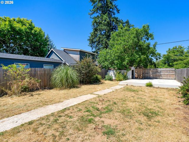 5909 Se CARLTON St, Portland, OR 97206