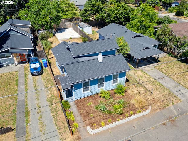 5909 Se CARLTON St, Portland, OR 97206