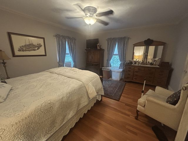 142 Springfield St, Springfield, MA 01107