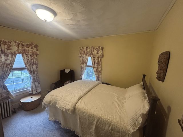 142 Springfield St, Springfield, MA 01107
