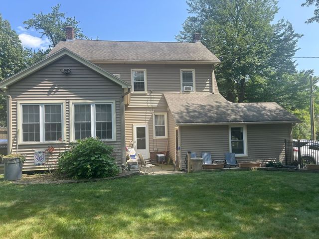 142 Springfield St, Springfield, MA 01107