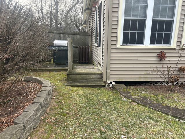 142 Springfield St, Springfield, MA 01107