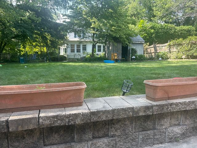 142 Springfield St, Springfield, MA 01107