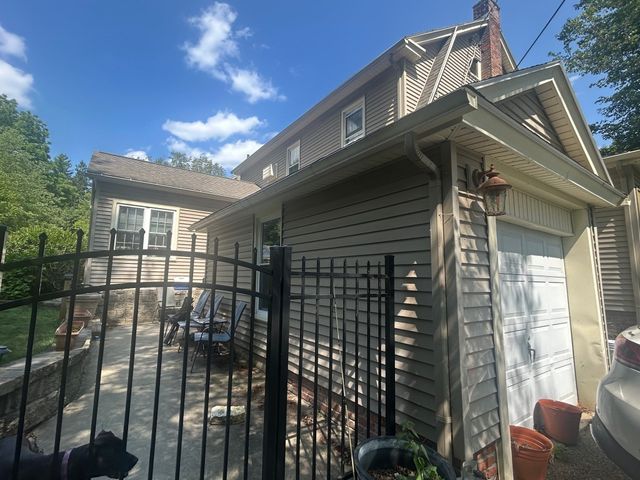 142 Springfield St, Springfield, MA 01107