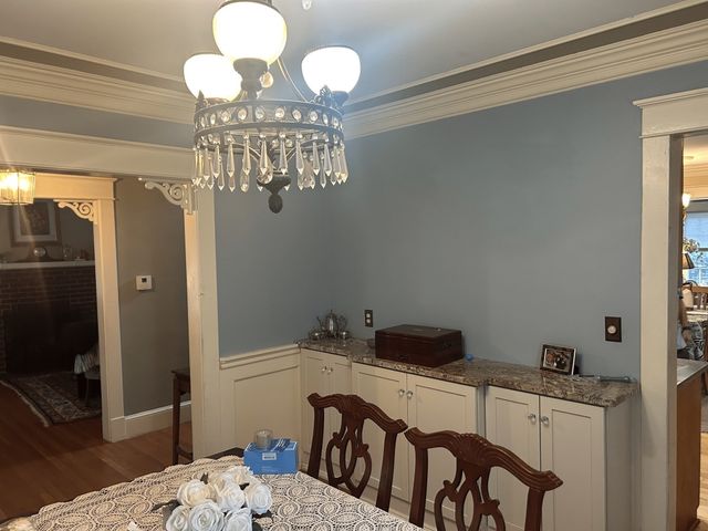 142 Springfield St, Springfield, MA 01107