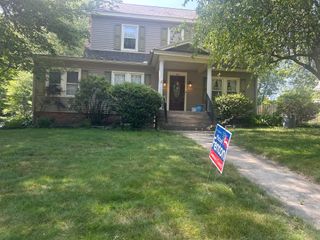 142 Springfield St, Springfield, MA 01107