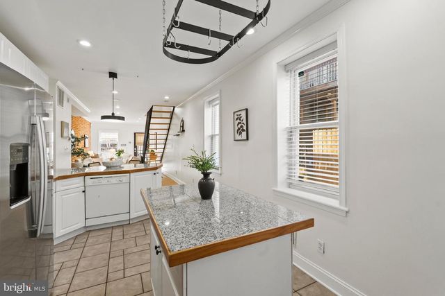 817 S KENWOOD AVE, Baltimore, MD 21224