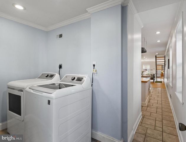 817 S KENWOOD AVE, Baltimore, MD 21224