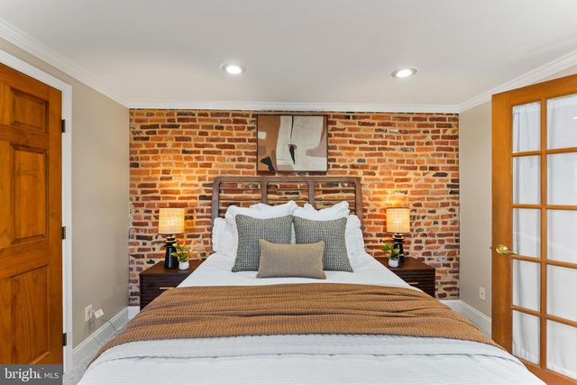 817 S KENWOOD AVE, Baltimore, MD 21224