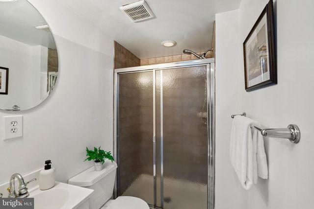 817 S KENWOOD AVE, Baltimore, MD 21224