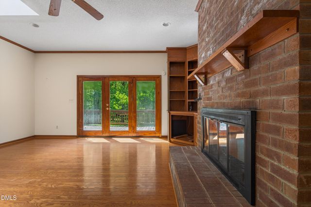 1044 Log Barn Road, Pittsboro, NC 27312