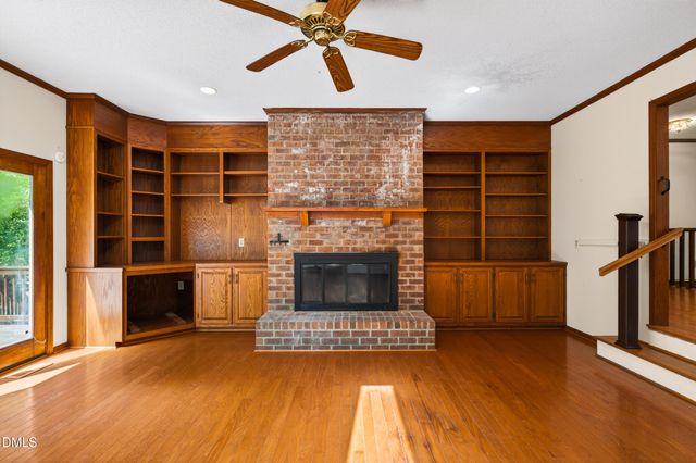 1044 Log Barn Road, Pittsboro, NC 27312